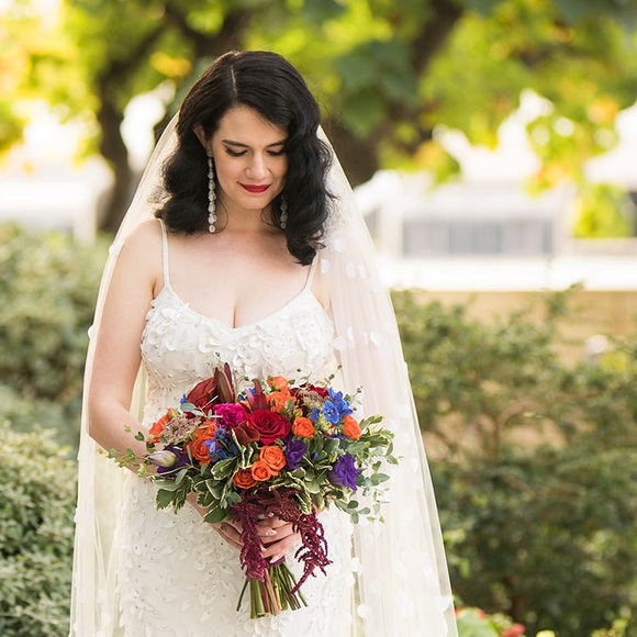 Meet your Posher, Danielle - Picture 3 of 4